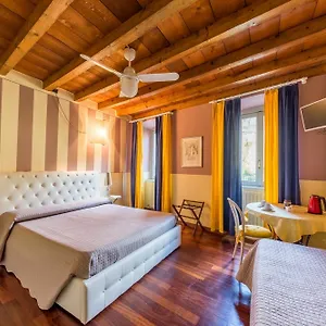 ** Bed & Breakfast Ca Rossa Italia